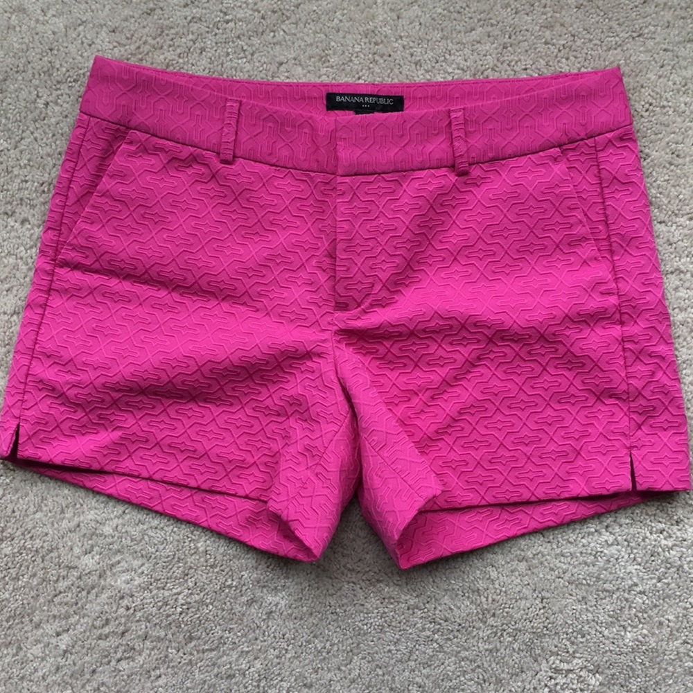 NWT - Banana Republic pink shorts - size 2
